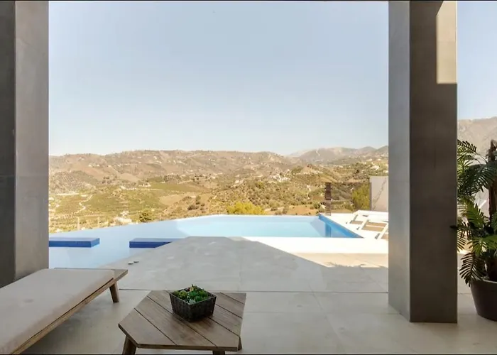 Luxury Villa In Frigiliana - Villa Maui Málaga